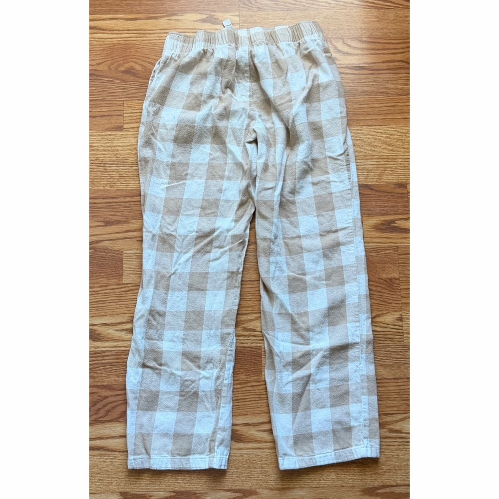 Old Navy Plaid Flannel Women’s Pajama Pants - Picture 2 of 4